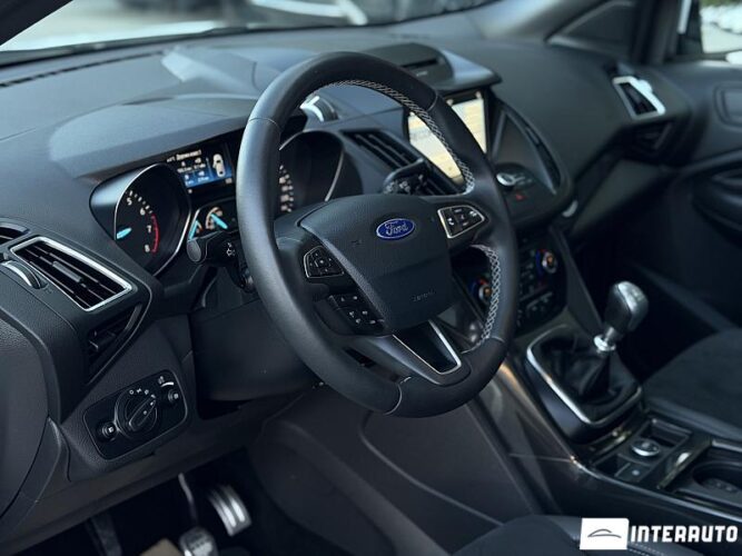 Ford Kuga 40 ford Kuga 2017