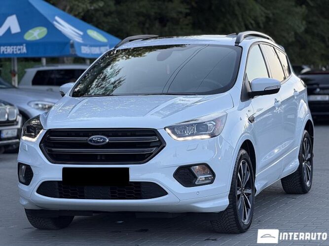 Ford Kuga 2017 doar la InterAuto