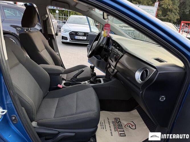 toyota Auris 2013
