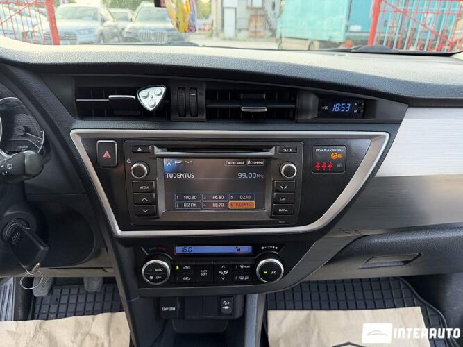 toyota Auris 2013