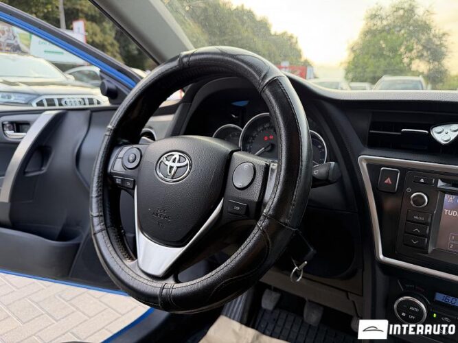 toyota Auris 2013