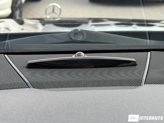 Mercedes E 200 41 mercedes E 200 2012