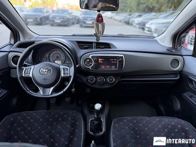toyota Yaris 2013