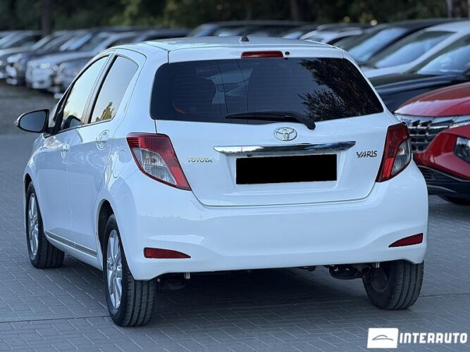 toyota Yaris 2013