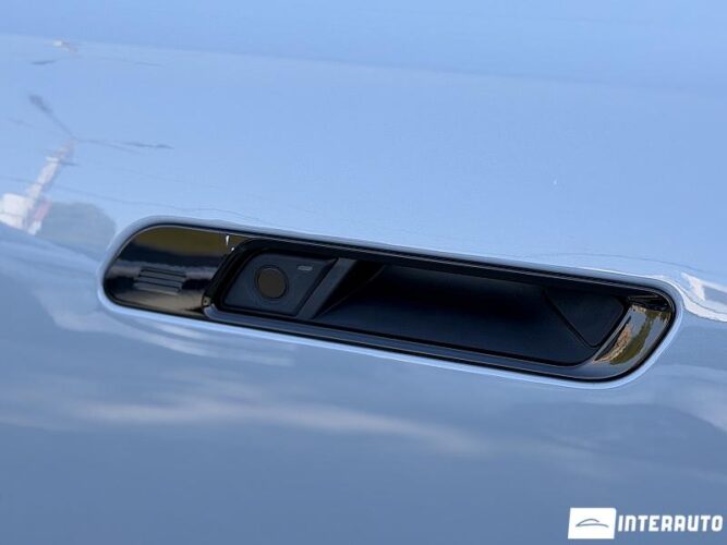 bmw 760 2022