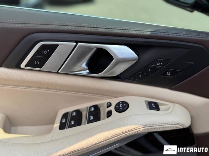 BMW X5 4.0i 40 bmw X5 4.0i 2019