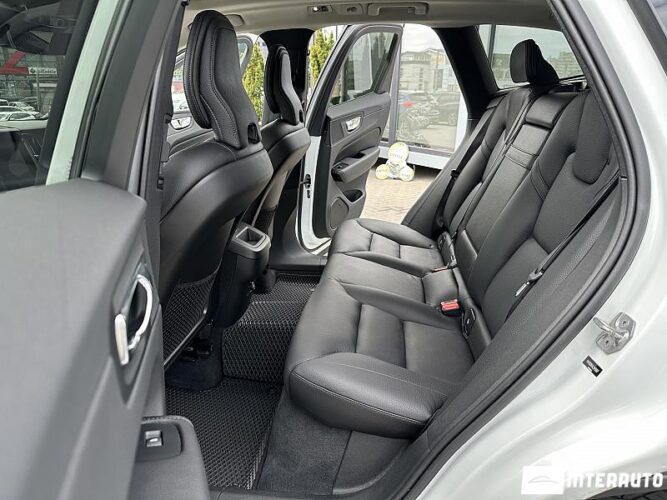 volvo XC 60 2020