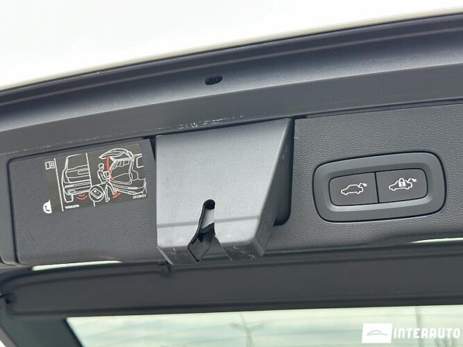 volvo XC 60 2020