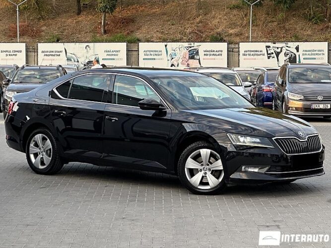 Skoda Superb 2019 doar la InterAuto