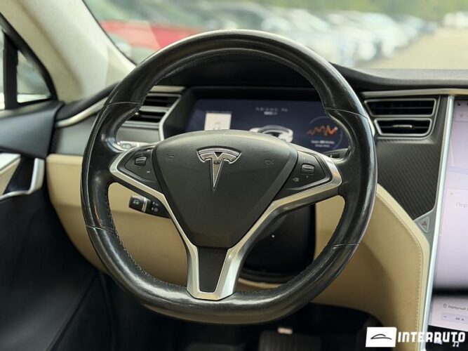 tesla Model S 2017