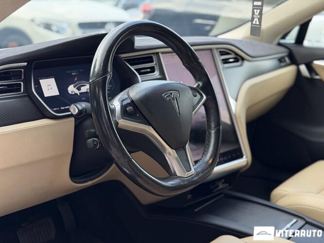 tesla Model S 2017