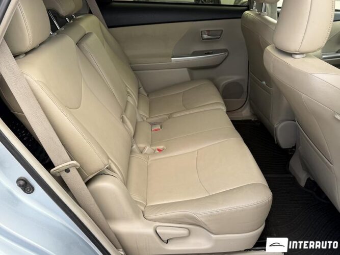Toyota Prius Plus / V 44 toyota Prius Plus / V 2013