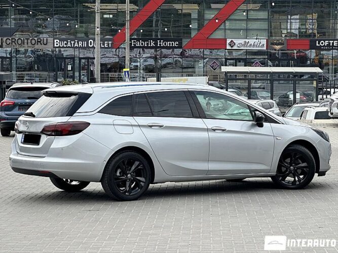 opel Astra 2021