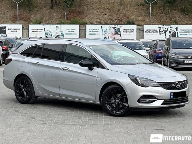 Opel Astra 2021 doar la InterAuto