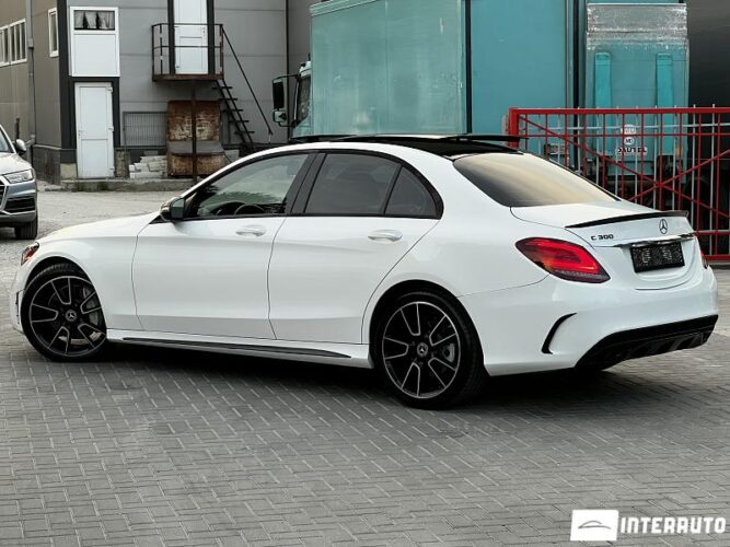 Mercedes C 300 38 mercedes C 300 2019