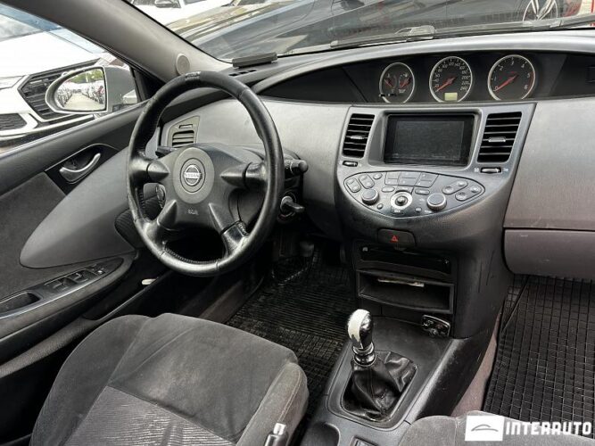 nissan Primera 2003