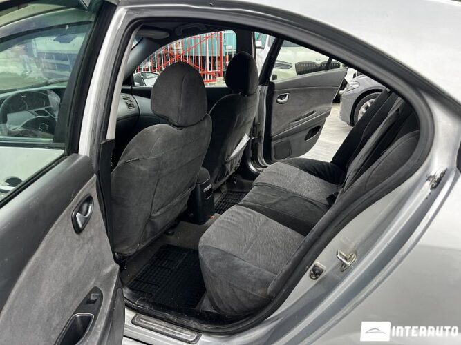 nissan Primera 2003