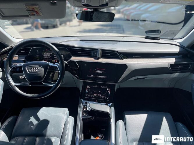 audi E-tron 2021
