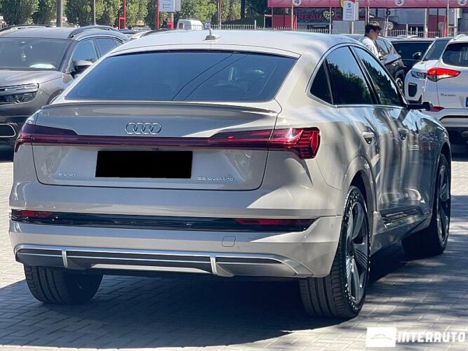 audi E-tron 2021