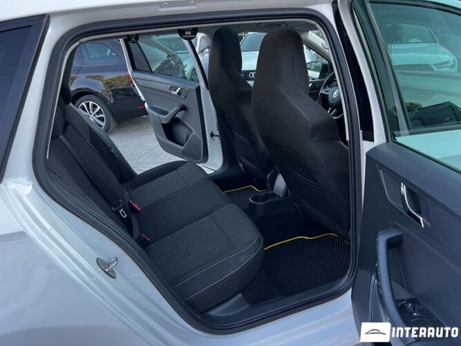 Skoda Rapid 42 skoda Rapid 2014