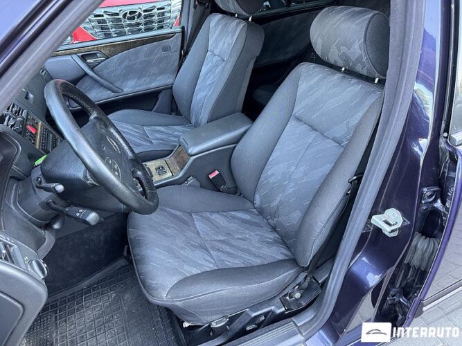 Mercedes E 320 33 mercedes E 320 2000