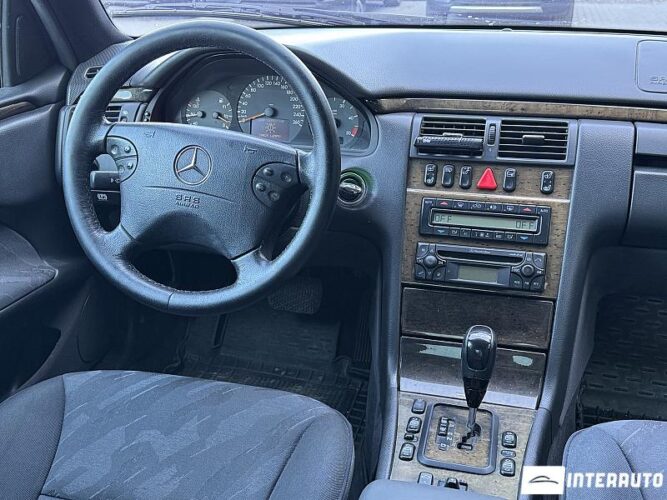 Mercedes E 320 34 mercedes E 320 2000