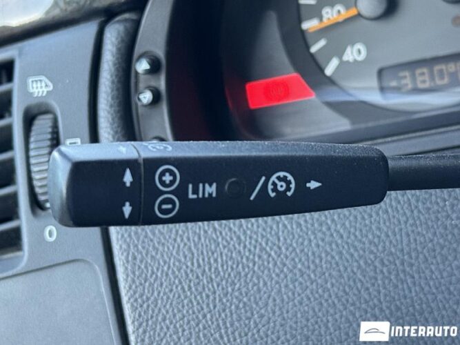 Mercedes E 320 36 mercedes E 320 2000