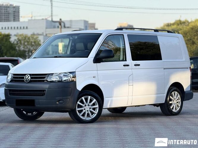 Volkswagen Transporter 2013 doar la InterAuto