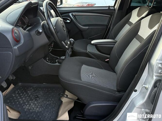 dacia Duster 2016