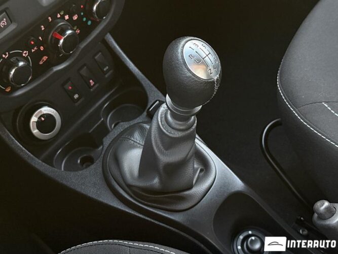 dacia Duster 2016