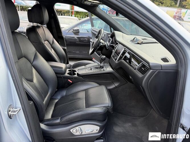 Porsche Macan 39 porsche Macan 2017