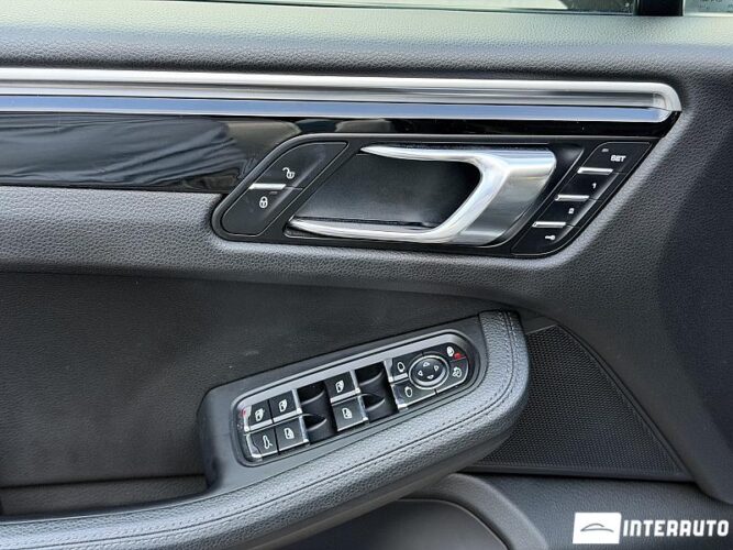 Porsche Macan 46 porsche Macan 2017