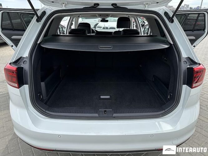 Volkswagen Passat GTE 51 volkswagen Passat GTE 2021
