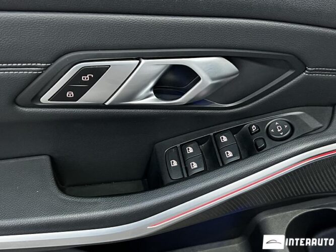 BMW 330E 43 bmw 330E 2020