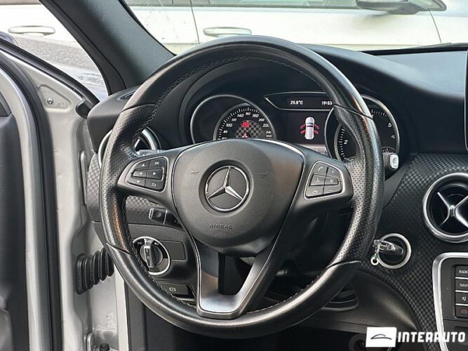 Mercedes A 180 37 mercedes A 180 2017