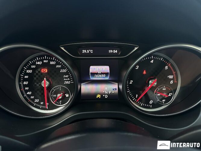 Mercedes A 180 38 mercedes A 180 2017
