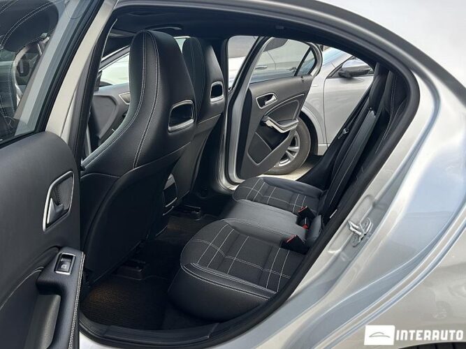 Mercedes A 180 42 mercedes A 180 2017