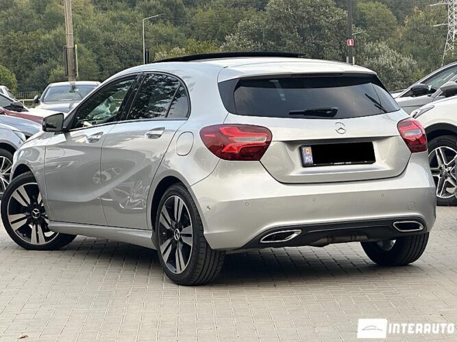 Mercedes A 180 34 mercedes A 180 2017