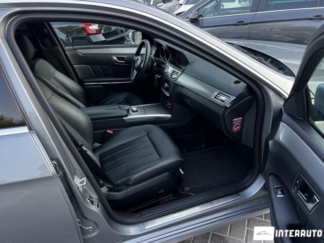 Mercedes E 220 35 mercedes E 220 2013
