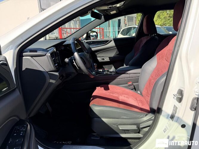 lexus NX 200 2025