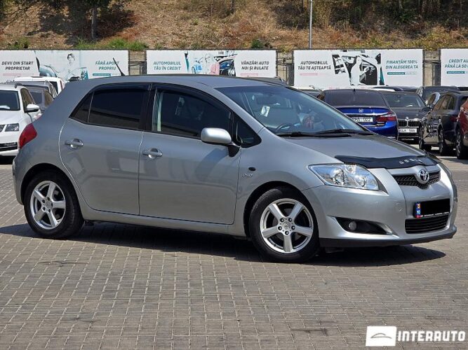 Toyota Auris 2009 doar la InterAuto
