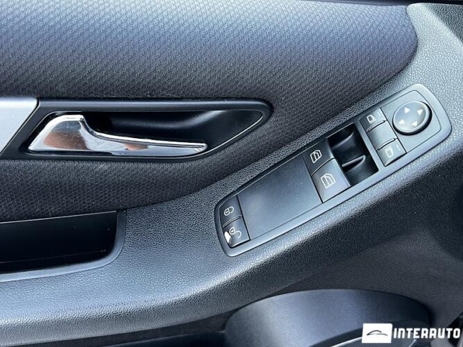 Mercedes B 150 39 mercedes B 150 2006