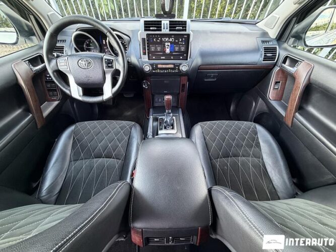 toyota Land Cruiser Prado 2013