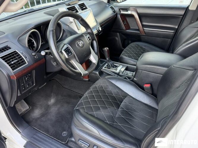 toyota Land Cruiser Prado 2013