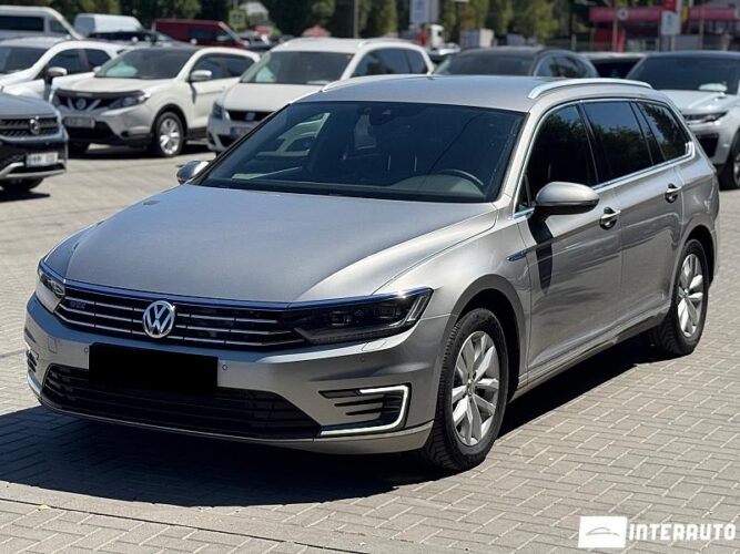 Volkswagen Passat 2016 doar la InterAuto