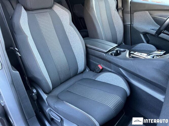 Peugeot 5008 37 peugeot 5008 2018