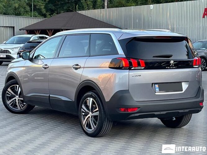 Peugeot 5008 32 peugeot 5008 2018
