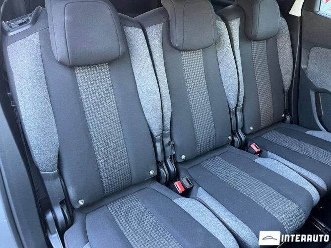 Peugeot 5008 48 peugeot 5008 2018