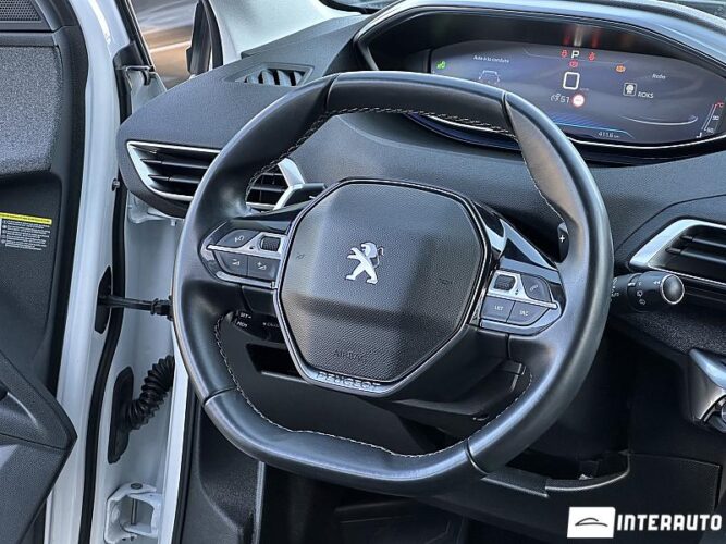 peugeot 5008 2019