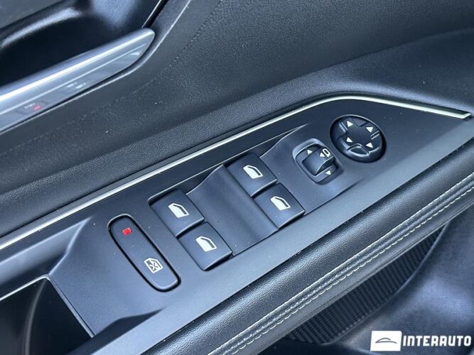 peugeot 5008 2019